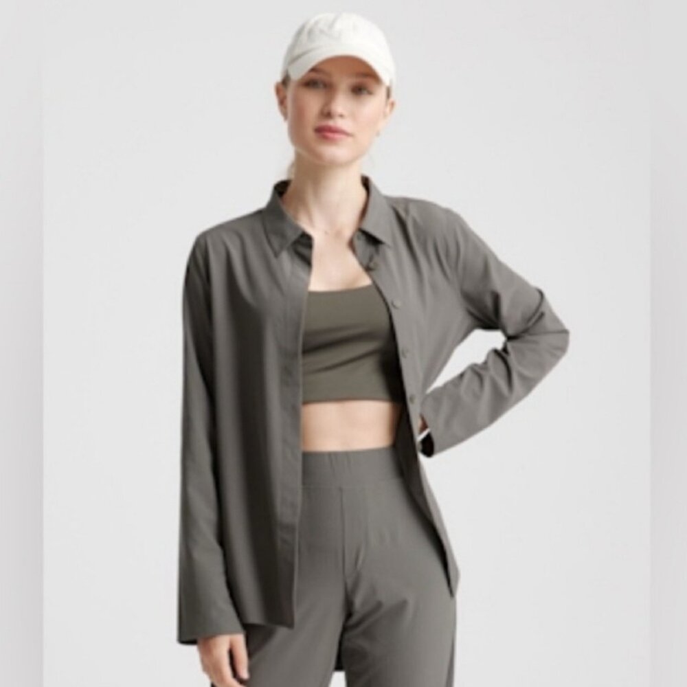 Quince Performance Tech Olive Blouse Size Med NWOT